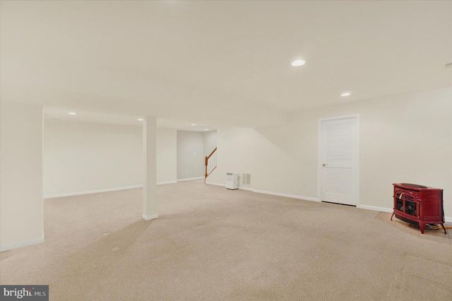 3101 REX DR, York, PA 17402