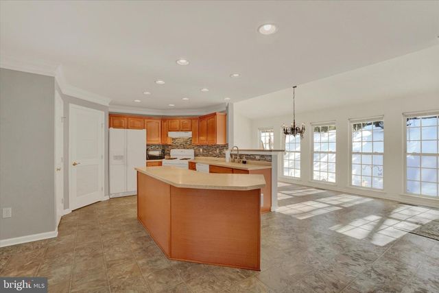 3101 REX DR, York, PA 17402