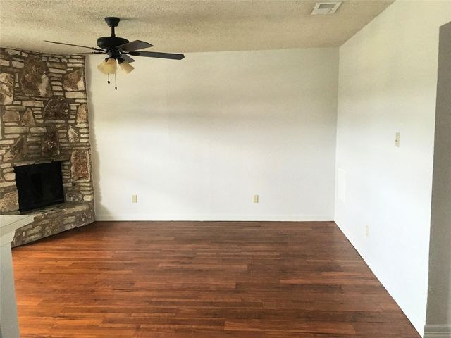 702 Bracewood CIR, San Marcos, TX 78666