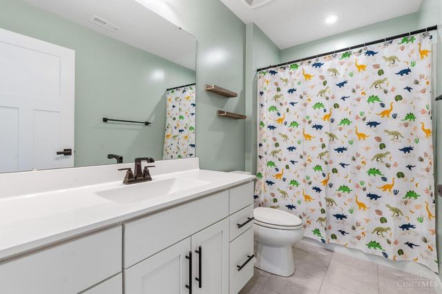 2790 Pebble Stone Trail, Beavercreek Twp, OH 45385