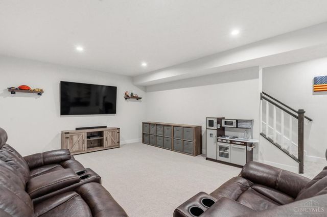 2790 Pebble Stone Trail, Beavercreek Twp, OH 45385