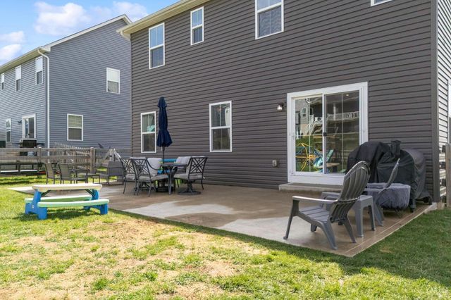 2790 Pebble Stone Trail, Beavercreek Twp, OH 45385