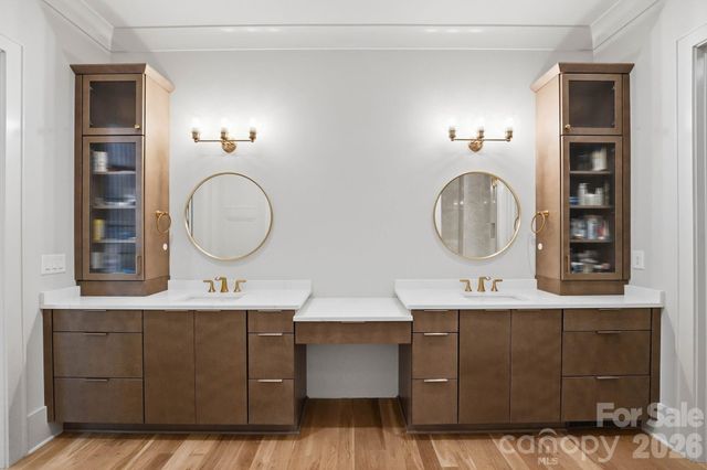 6010 Old Providence Lane, Charlotte, NC 28226