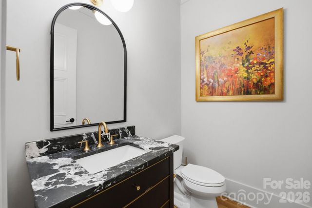 6010 Old Providence Lane, Charlotte, NC 28226
