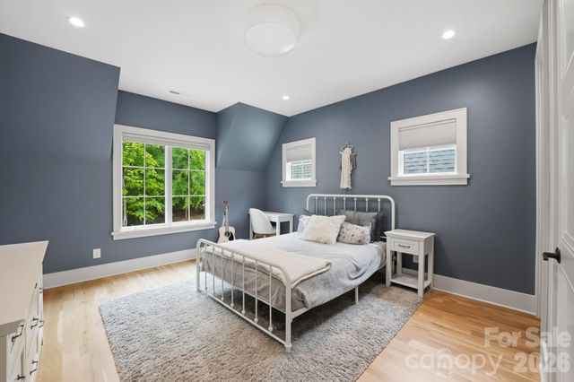 6010 Old Providence Lane, Charlotte, NC 28226