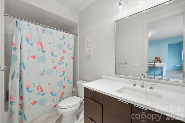 6010 Old Providence Lane, Charlotte, NC 28226