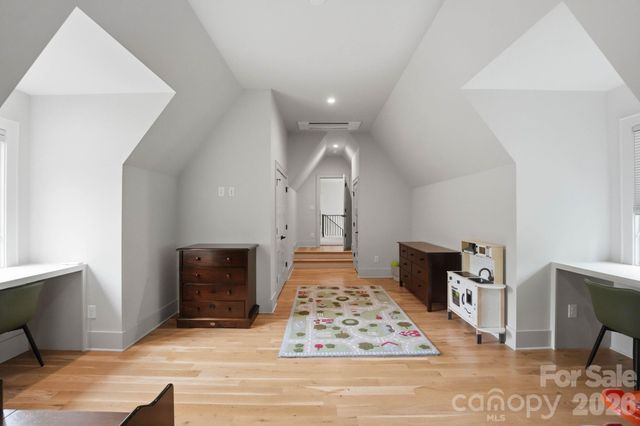 6010 Old Providence Lane, Charlotte, NC 28226
