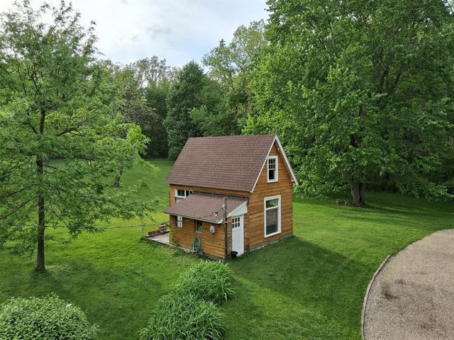 3150-3160 W Defay Road, Stevensville, MI 49127