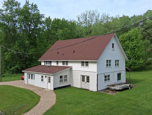 3150-3160 W Defay Road, Stevensville, MI 49127