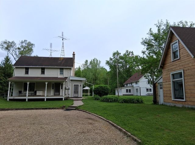 3150-3160 W Defay Road, Stevensville, MI 49127