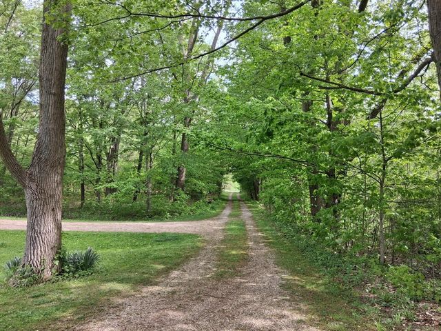 3150-3160 W Defay Road, Stevensville, MI 49127