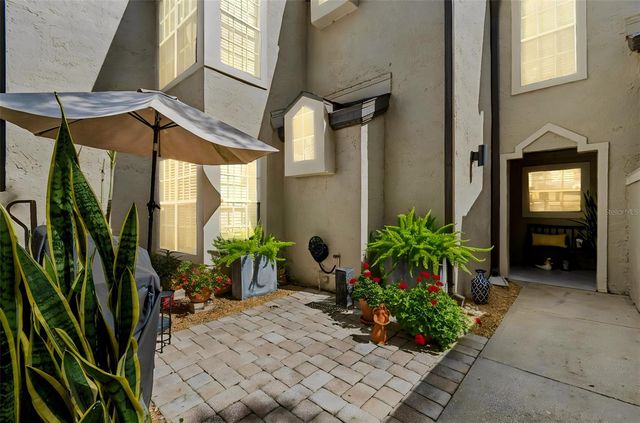 1542 FARRINDON CIRCLE 1542, Lake Mary, FL 32746