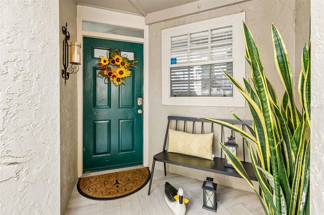 1542 FARRINDON CIRCLE 1542, Lake Mary, FL 32746