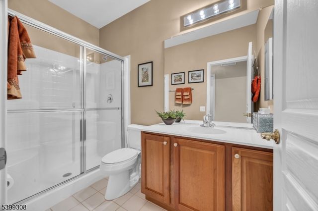 324 Biltmore Ln, Franklin Twp., NJ 08873