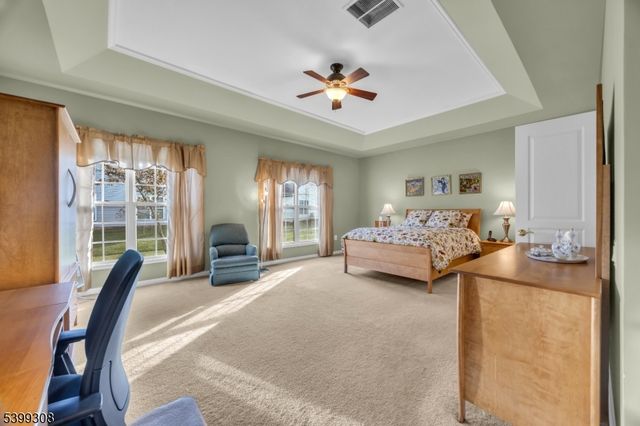 324 Biltmore Ln, Franklin Twp., NJ 08873