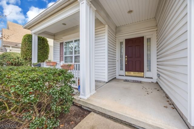 324 Biltmore Ln, Franklin Twp., NJ 08873