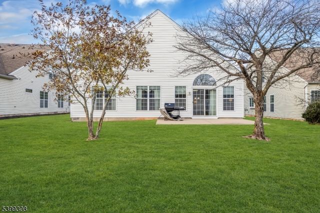 324 Biltmore Ln, Franklin Twp., NJ 08873