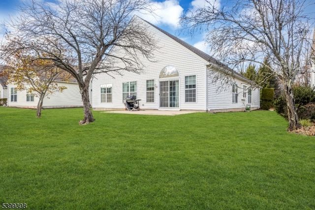 324 Biltmore Ln, Franklin Twp., NJ 08873