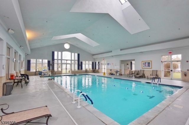 324 Biltmore Ln, Franklin Twp., NJ 08873