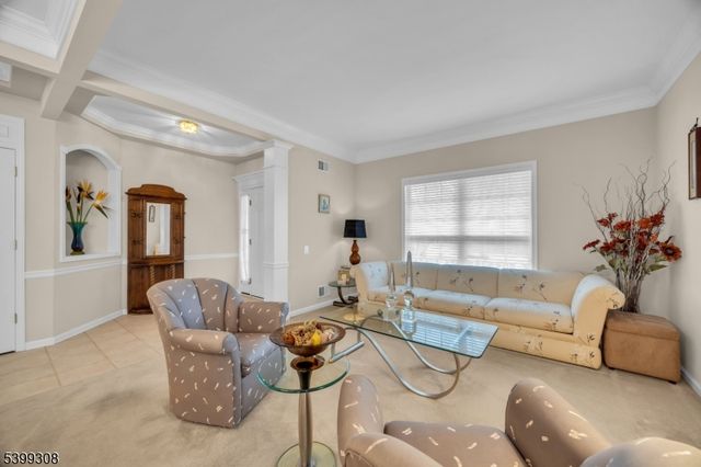 324 Biltmore Ln, Franklin Twp., NJ 08873