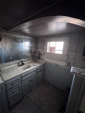 2414 S Broadway Avenue, Oklahoma City, OK 73109
