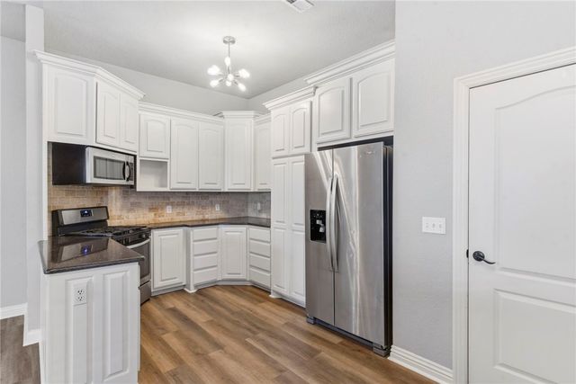 649 N Rupple Road, Fayetteville, AR 72704