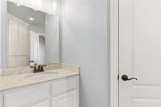 649 N Rupple Road, Fayetteville, AR 72704