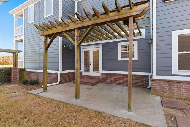 649 N Rupple Road, Fayetteville, AR 72704