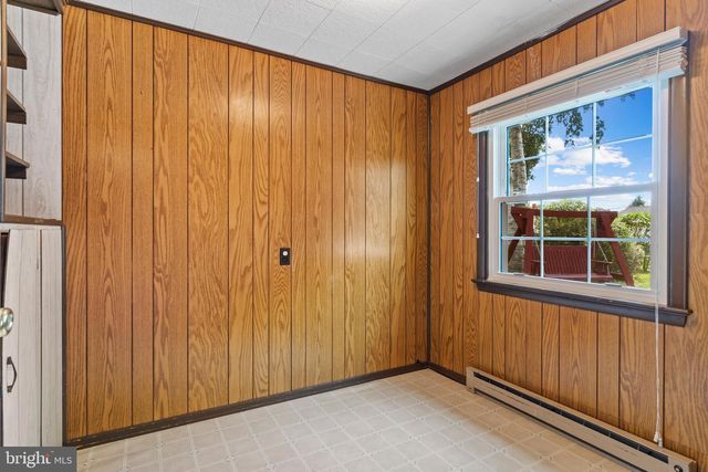 6 SLATE HILL RD, Camp Hill, PA 17011