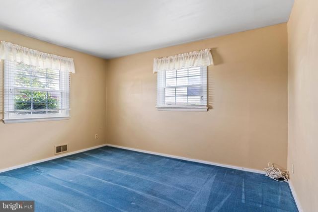 6 SLATE HILL RD, Camp Hill, PA 17011