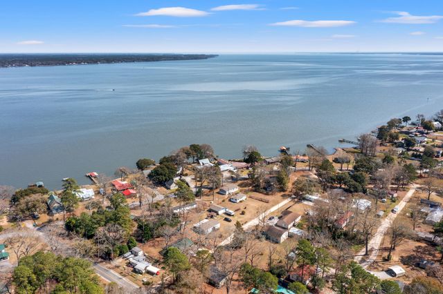 220 Green Street, Santee, SC 29142