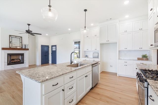 921 Petit Jean Street, Prairie Grove, AR 72753