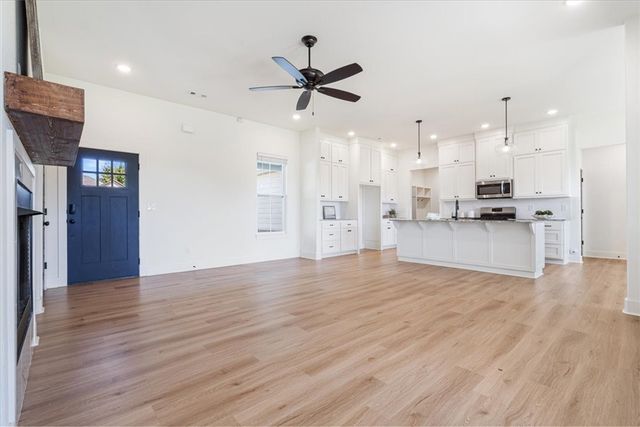 921 Petit Jean Street, Prairie Grove, AR 72753