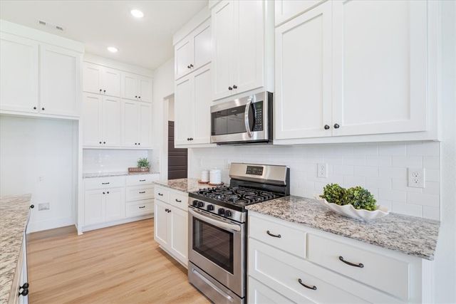 921 Petit Jean Street, Prairie Grove, AR 72753