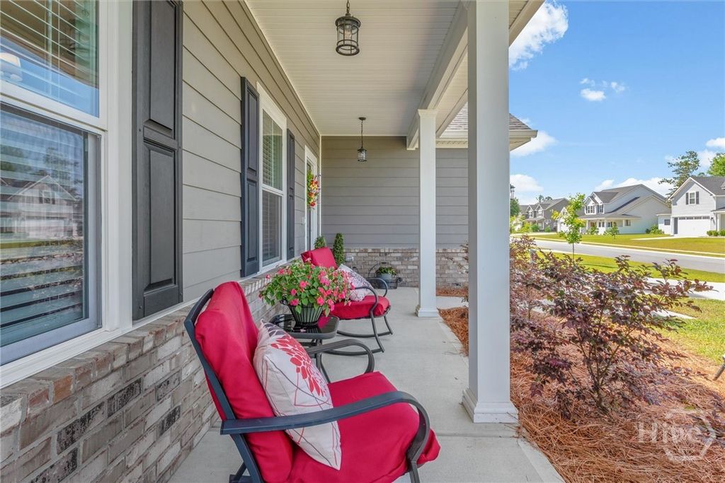 Image 4 of property listing at 165 Foxtail Drive, Richmond Hill, GA 31324
