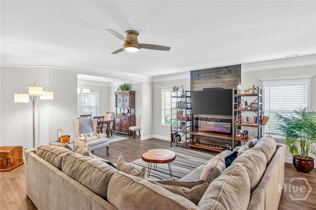 Image 8 of property listing at 165 Foxtail Drive, Richmond Hill, GA 31324