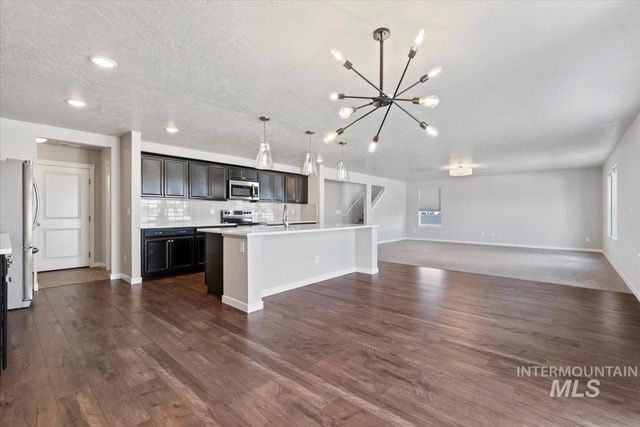 15182 N Mia Way, Nampa, ID 83651