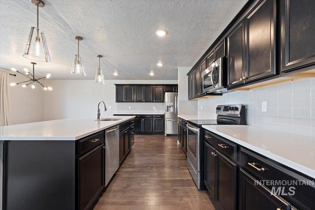 15182 N Mia Way, Nampa, ID 83651