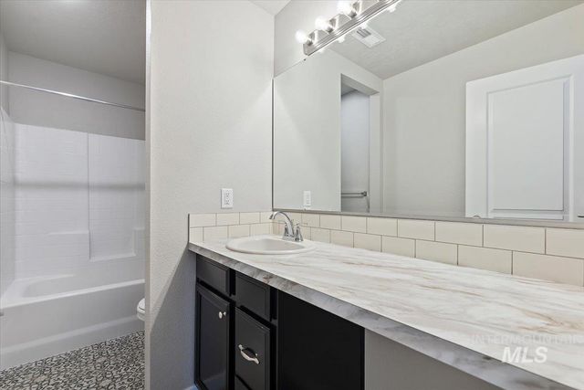 15182 N Mia Way, Nampa, ID 83651