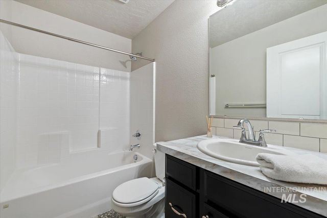 15182 N Mia Way, Nampa, ID 83651