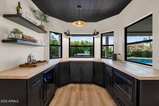 10333 E CARON Street, Scottsdale, AZ 85258