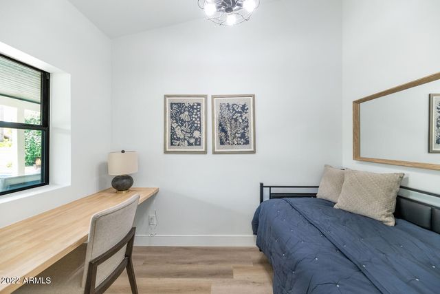 10333 E CARON Street, Scottsdale, AZ 85258