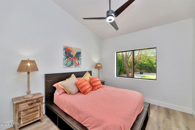 10333 E CARON Street, Scottsdale, AZ 85258