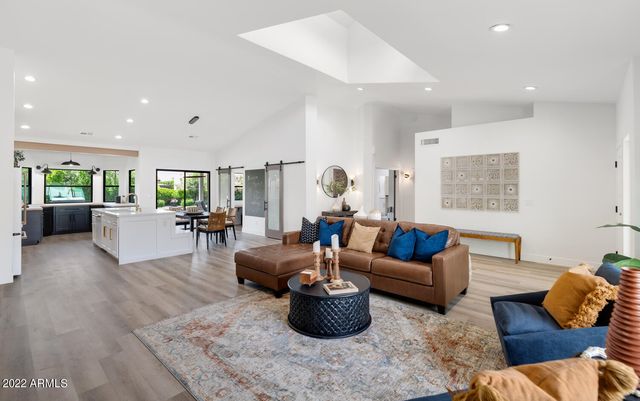 10333 E CARON Street, Scottsdale, AZ 85258