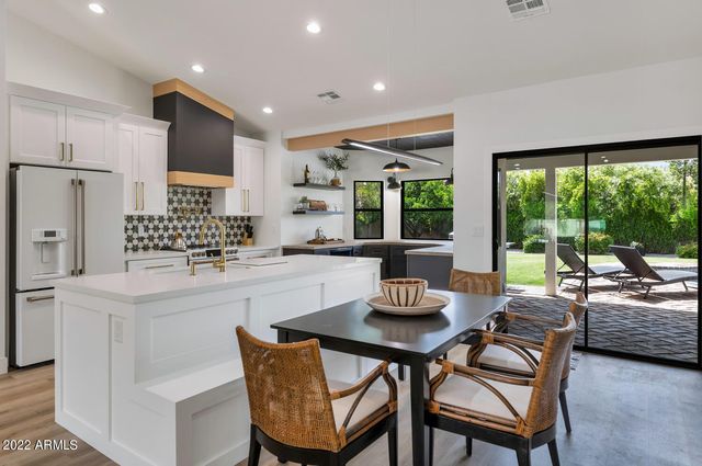 10333 E CARON Street, Scottsdale, AZ 85258