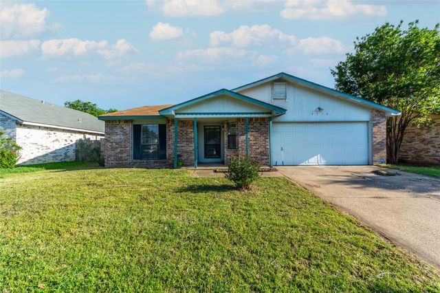4716 Rose Of Sharon Lane, Fort Worth, TX 76137