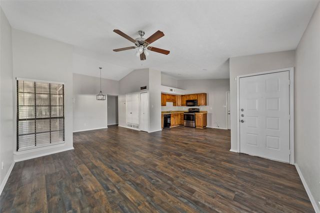 4716 Rose Of Sharon Lane, Fort Worth, TX 76137