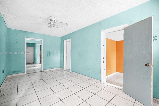 2415 NW 15th St, Miami, FL 33125