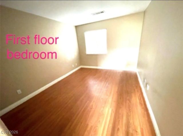 5585 Smoke Signal Avenue, Las Vegas, NV 89118