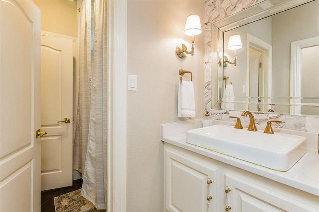 8102 Nazareth Dr, Corpus Christi, TX 78413